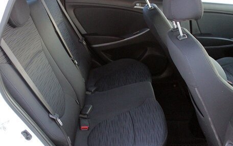 Hyundai Solaris II рестайлинг, 2015 год, 849 000 рублей, 13 фотография