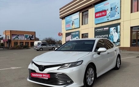 Toyota Camry, 2018 год, 2 550 000 рублей, 2 фотография
