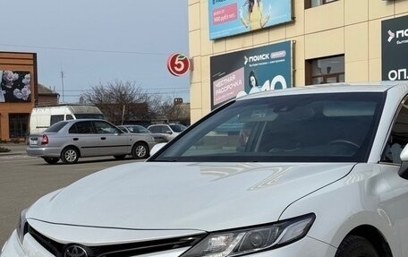 Toyota Camry, 2018 год, 2 550 000 рублей, 3 фотография