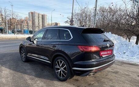 Volkswagen Touareg III, 2020 год, 5 700 000 рублей, 3 фотография