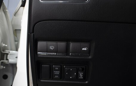 Infiniti QX56, 2012 год, 2 120 777 рублей, 19 фотография