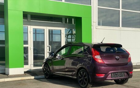 Hyundai Solaris II рестайлинг, 2013 год, 609 000 рублей, 6 фотография