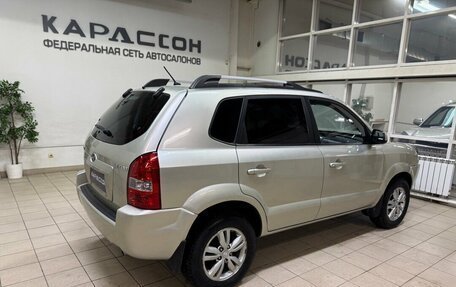 Hyundai Tucson III, 2008 год, 840 000 рублей, 2 фотография