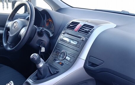 Toyota Auris II, 2008 год, 750 000 рублей, 10 фотография