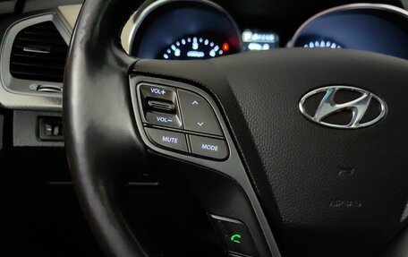 Hyundai Santa Fe III рестайлинг, 2017 год, 2 199 000 рублей, 19 фотография