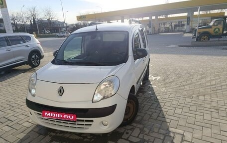 Renault Kangoo II рестайлинг, 2013 год, 1 100 000 рублей, 1 фотография