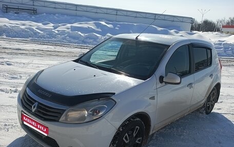 Renault Sandero I, 2013 год, 435 000 рублей, 1 фотография