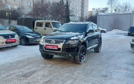 Volkswagen Touareg III, 2004 год, 850 000 рублей, 1 фотография