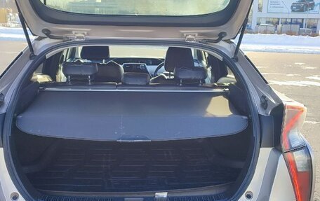 Toyota Prius IV XW50, 2016 год, 1 480 000 рублей, 3 фотография