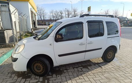 Renault Kangoo II рестайлинг, 2013 год, 1 100 000 рублей, 3 фотография