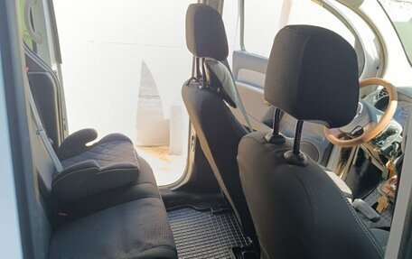 Renault Kangoo II рестайлинг, 2013 год, 1 100 000 рублей, 11 фотография