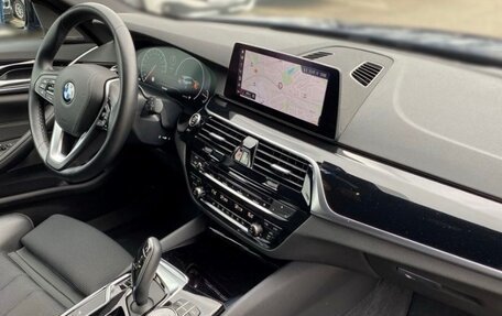 BMW 5 серия, 2018 год, 3 400 000 рублей, 8 фотография