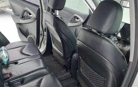 Toyota RAV4, 2011 год, 1 400 000 рублей, 12 фотография