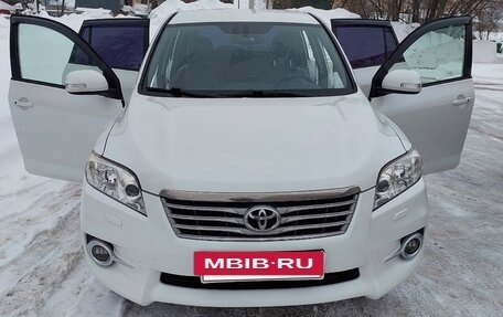 Toyota RAV4, 2011 год, 1 400 000 рублей, 3 фотография