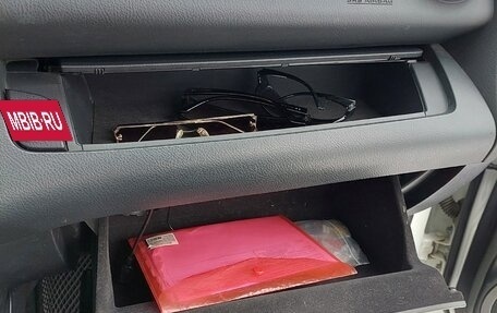 Toyota RAV4, 2011 год, 1 400 000 рублей, 13 фотография