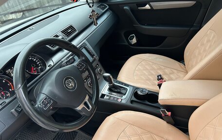 Volkswagen Passat B7, 2013 год, 1 290 000 рублей, 13 фотография