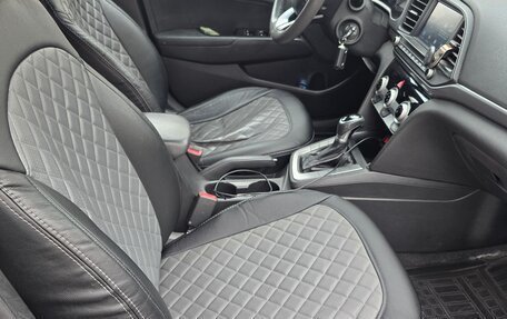 Hyundai Elantra VI рестайлинг, 2019 год, 1 000 000 рублей, 9 фотография