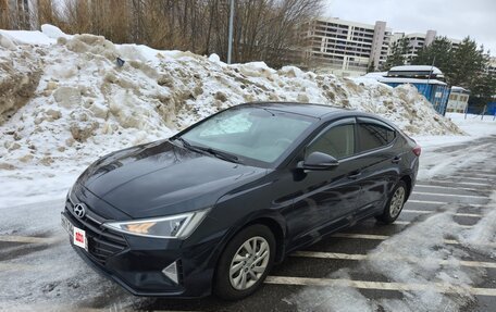 Hyundai Elantra VI рестайлинг, 2019 год, 1 000 000 рублей, 14 фотография