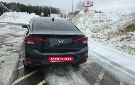 Hyundai Elantra VI рестайлинг, 2019 год, 1 000 000 рублей, 15 фотография