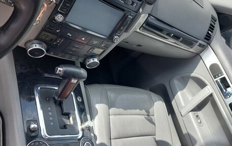 Volkswagen Touareg III, 2004 год, 850 000 рублей, 8 фотография