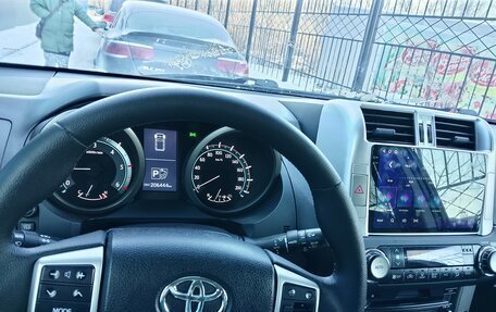 Toyota Land Cruiser Prado 150 рестайлинг 2, 2012 год, 3 080 000 рублей, 6 фотография