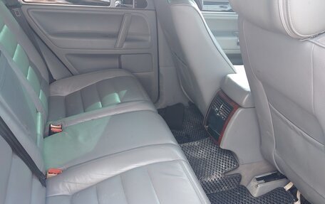 Volkswagen Touareg III, 2004 год, 850 000 рублей, 12 фотография