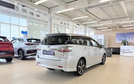 Toyota Wish II, 2012 год, 1 599 999 рублей, 6 фотография