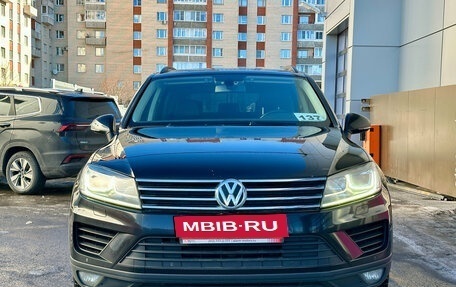 Volkswagen Touareg III, 2017 год, 3 099 000 рублей, 2 фотография