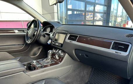 Volkswagen Touareg III, 2017 год, 3 099 000 рублей, 9 фотография