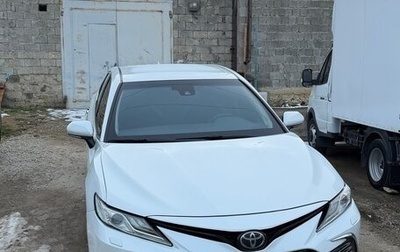 Toyota Camry, 2018 год, 2 550 000 рублей, 1 фотография