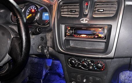 Renault Logan II, 2014 год, 570 000 рублей, 20 фотография