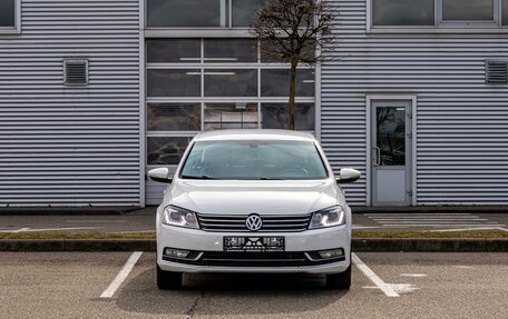 Volkswagen Passat B7, 2013 год, 1 155 000 рублей, 2 фотография