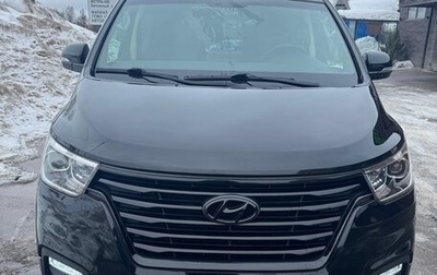 Hyundai Grand Starex Grand Starex I рестайлинг 2, 2018 год, 3 750 000 рублей, 1 фотография