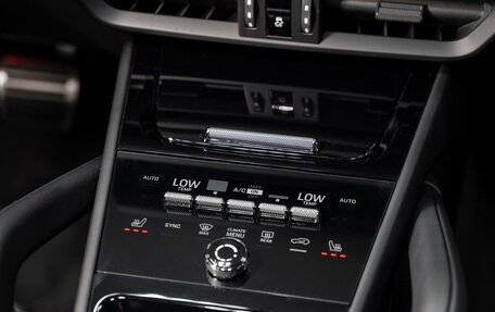 Porsche Cayenne III, 2023 год, 17 700 000 рублей, 14 фотография