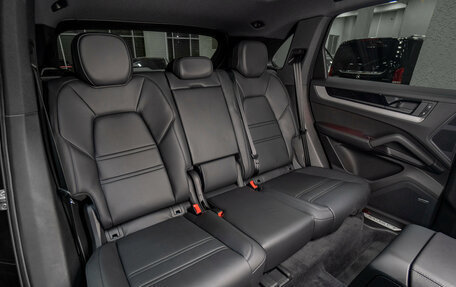 Porsche Cayenne III, 2023 год, 17 700 000 рублей, 28 фотография