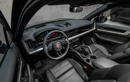 Porsche Cayenne III, 2023 год, 17 700 000 рублей, 24 фотография