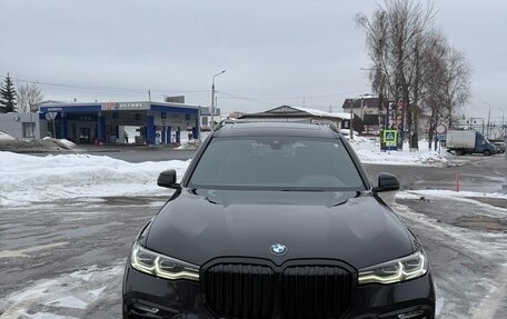 BMW X7, 2021 год, 7 450 000 рублей, 2 фотография