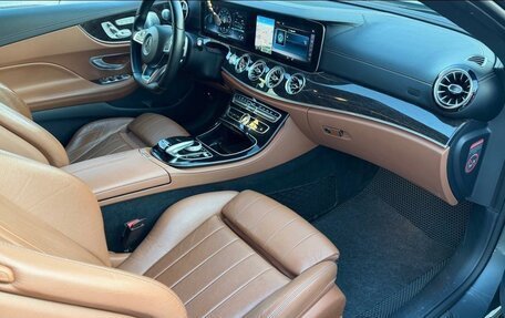 Mercedes-Benz E-Класс, 2017 год, 3 450 000 рублей, 4 фотография