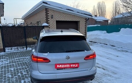 Volkswagen Touareg III, 2018 год, 4 800 000 рублей, 8 фотография