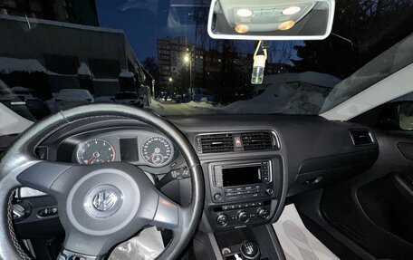 Volkswagen Jetta VI, 2014 год, 1 000 000 рублей, 7 фотография