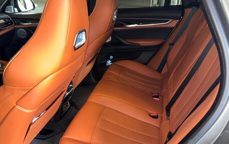 BMW X6 M, 2018 год, 4 900 000 рублей, 6 фотография