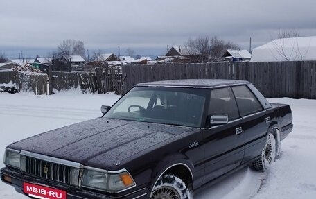 Toyota Crown, 1986 год, 550 000 рублей, 2 фотография