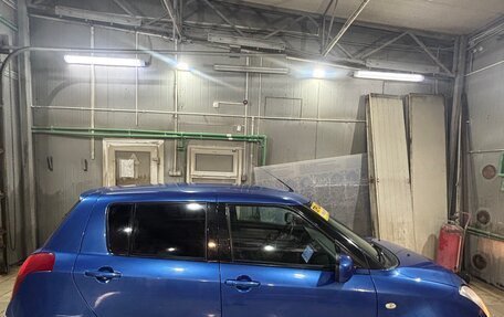 Suzuki Swift III, 2006 год, 690 000 рублей, 3 фотография