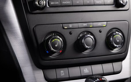 Skoda Yeti I рестайлинг, 2013 год, 949 000 рублей, 13 фотография