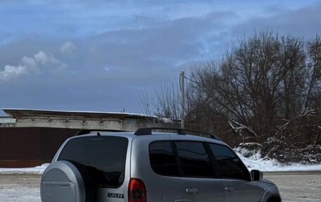 Chevrolet Niva I рестайлинг, 2012 год, 690 000 рублей, 6 фотография