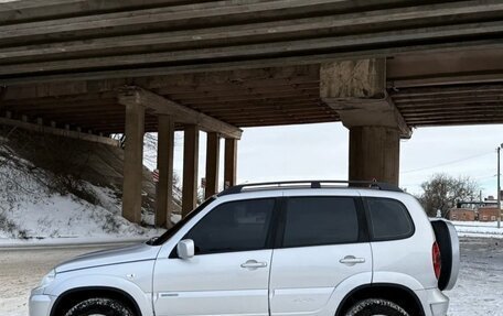 Chevrolet Niva I рестайлинг, 2012 год, 690 000 рублей, 4 фотография