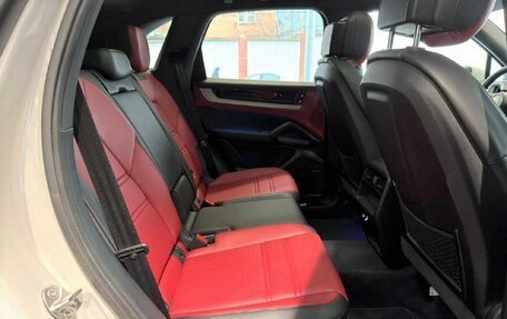 Porsche Cayenne III, 2024 год, 15 497 000 рублей, 17 фотография