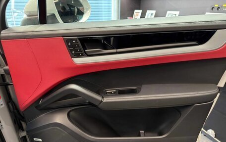 Porsche Cayenne III, 2024 год, 15 497 000 рублей, 22 фотография