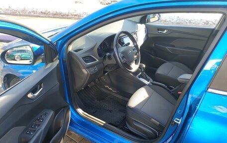 Hyundai Solaris II рестайлинг, 2017 год, 1 255 000 рублей, 7 фотография