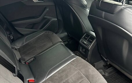 Audi A4, 2018 год, 2 850 000 рублей, 16 фотография